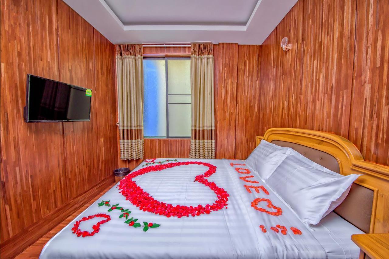 Hotel Friendship Мандалай Экстерьер фото